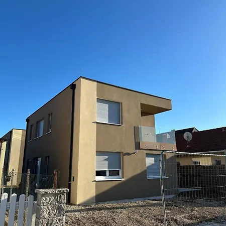 Leopoldsdorf Premium Villa